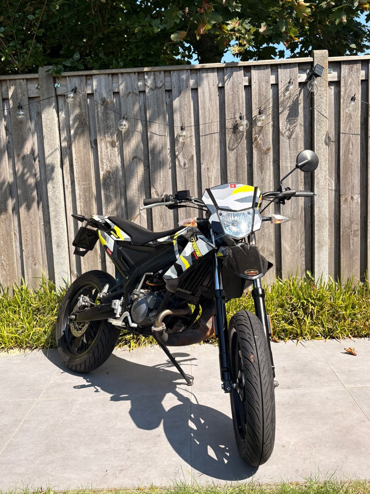 Derbi senda x-treme 50 sm, Fietsen en Brommers, Brommers | Derbi, Maximaal 45 km/u, Ophalen of Verzenden, Zo goed als nieuw