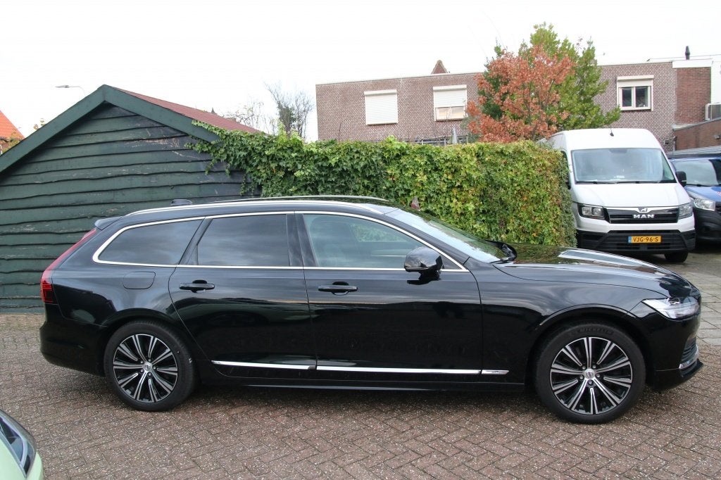 Volvo V90 2.0 T8 AWD Inscription (bj 2022, automaat), Auto's, Volvo, 12 maanden, Zwart, 4 cilinders, Zwart
