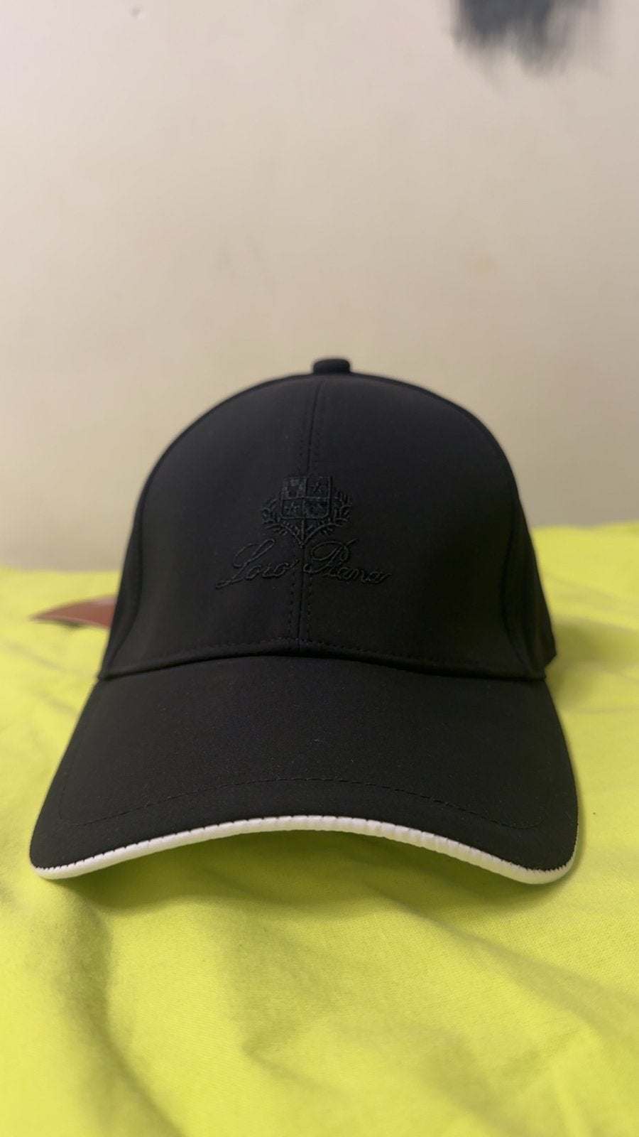Loro Piana Caps - Zwart en Blauw, Ophalen of Verzenden, Zo goed als nieuw, One size fits all, Pet