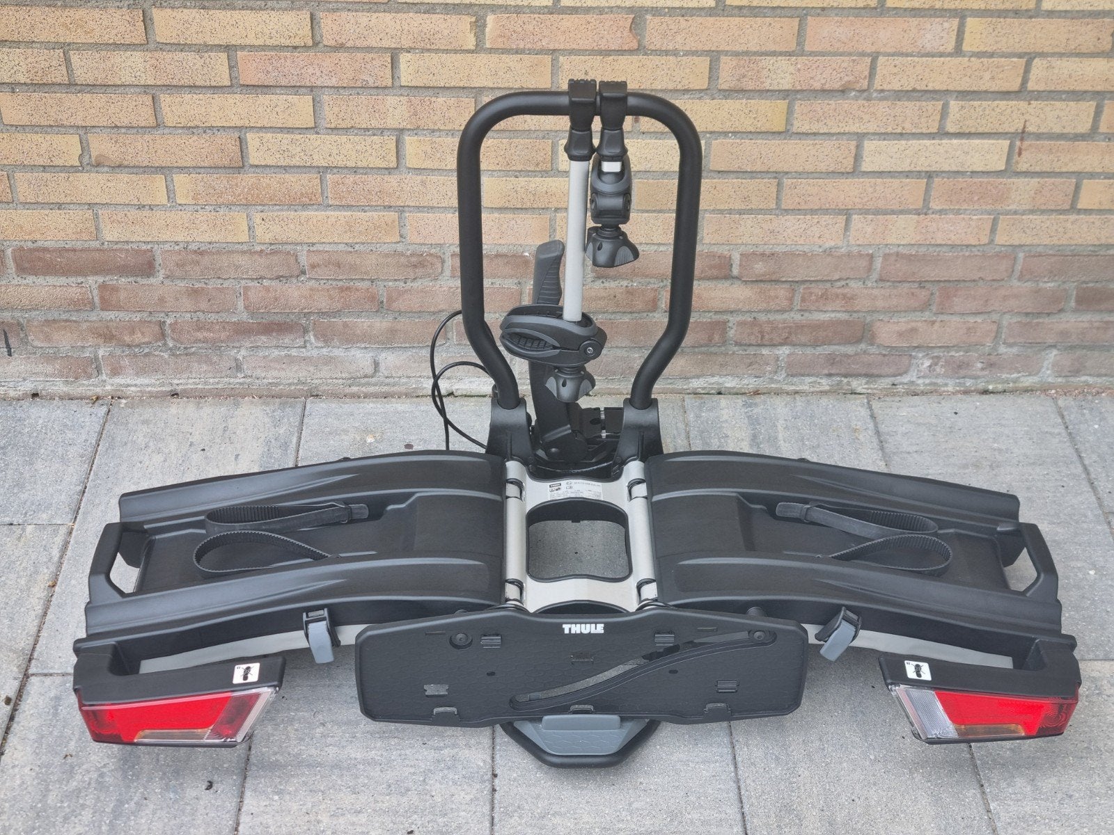 Fietsendrager Thule EasyFold 933 Incl.Oprijgoot+TAS, Ophalen, Elektrische fiets, Zo goed als nieuw, 2 fietsen