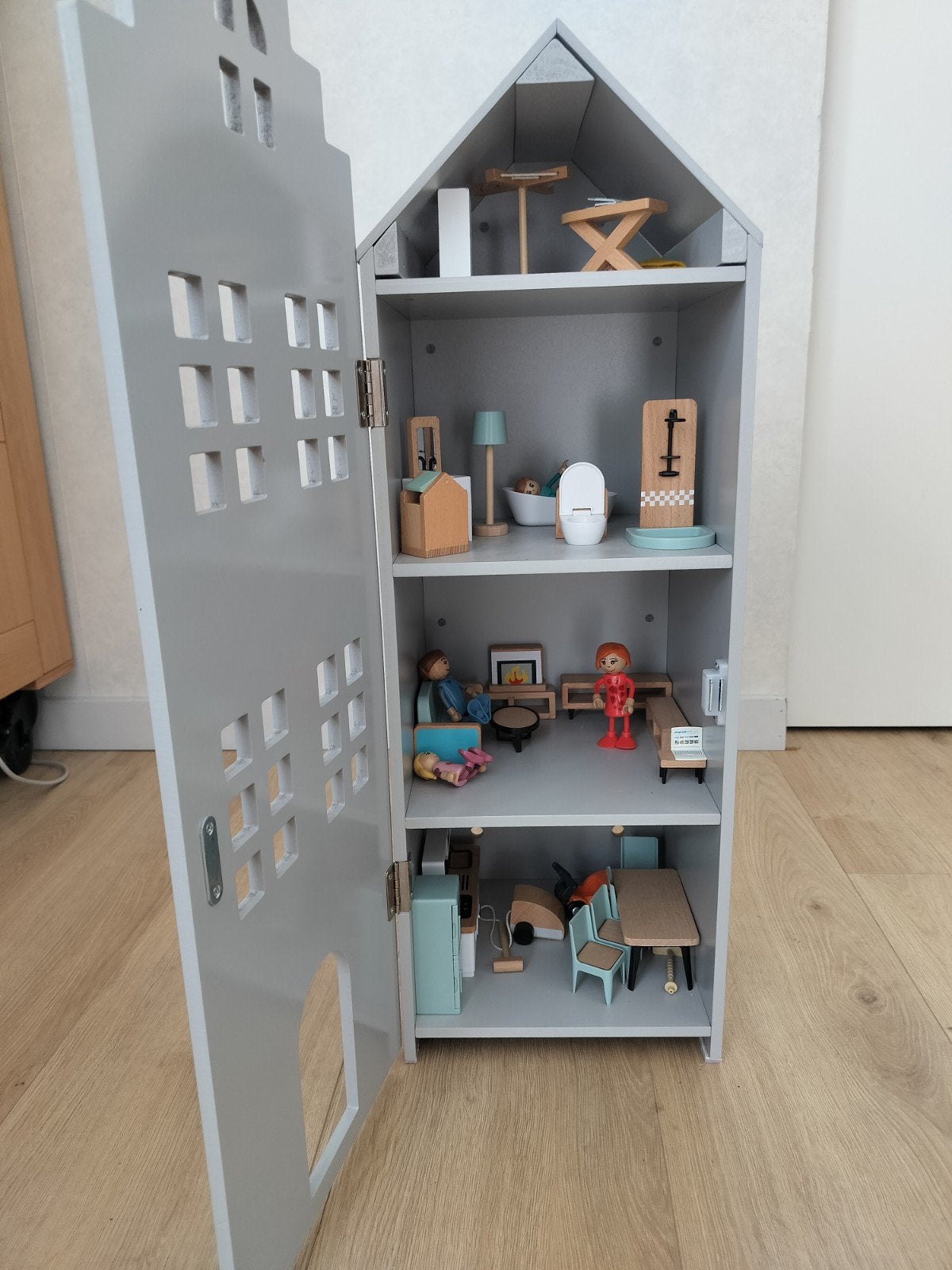 Grachtenpand kast inclusief interieur en poppetjes, Ophalen, Zo goed als nieuw, Poppenhuis