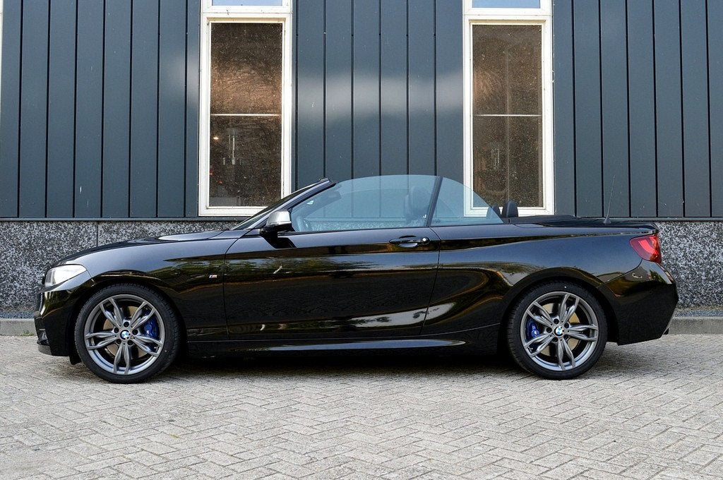 BMW 2 Serie Cabrio M240i xDrive M-Sport High Executive Rijkl, Auto's, 12 maanden, Gebruikt, 4 stoelen, Leder