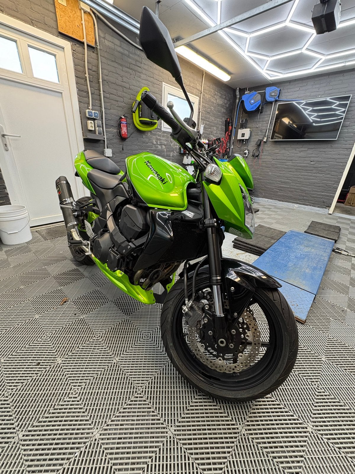 Kawasaki Z750 Groen 2008  - Sportieve Naked Bike, Sportuitlaat, 4 cilinders, Motorrijbewijs A, Gebruikt