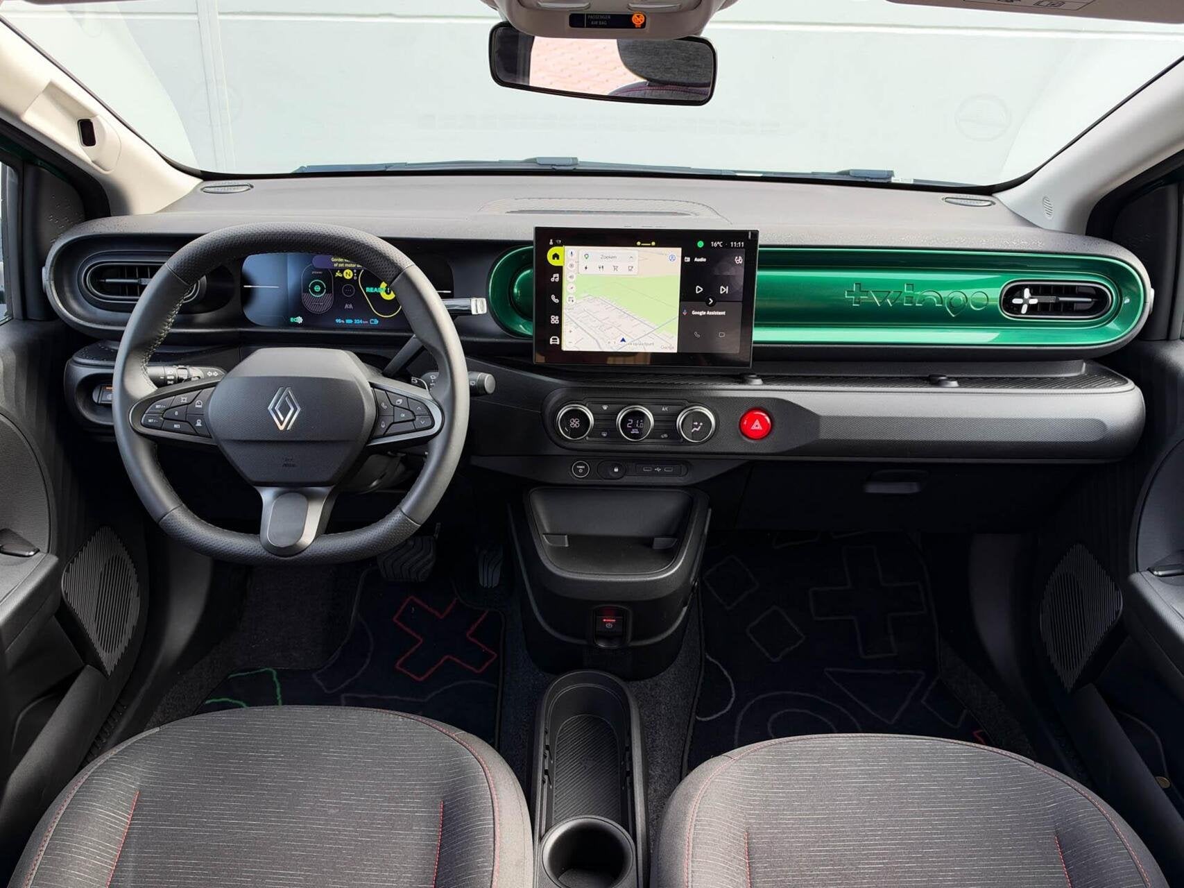 Renault Twingo Urban Range Techno 27.5 kWh | Carplay | 18 in, Gebruikt, Zwart, 253 km, Geïmporteerd