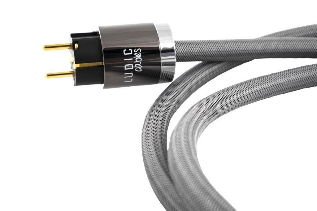 Ludic Polaris Powercord 1 mtr NIEUW, Ophalen of Verzenden, Nieuw, 2 tot 5 meter, Overige kabels