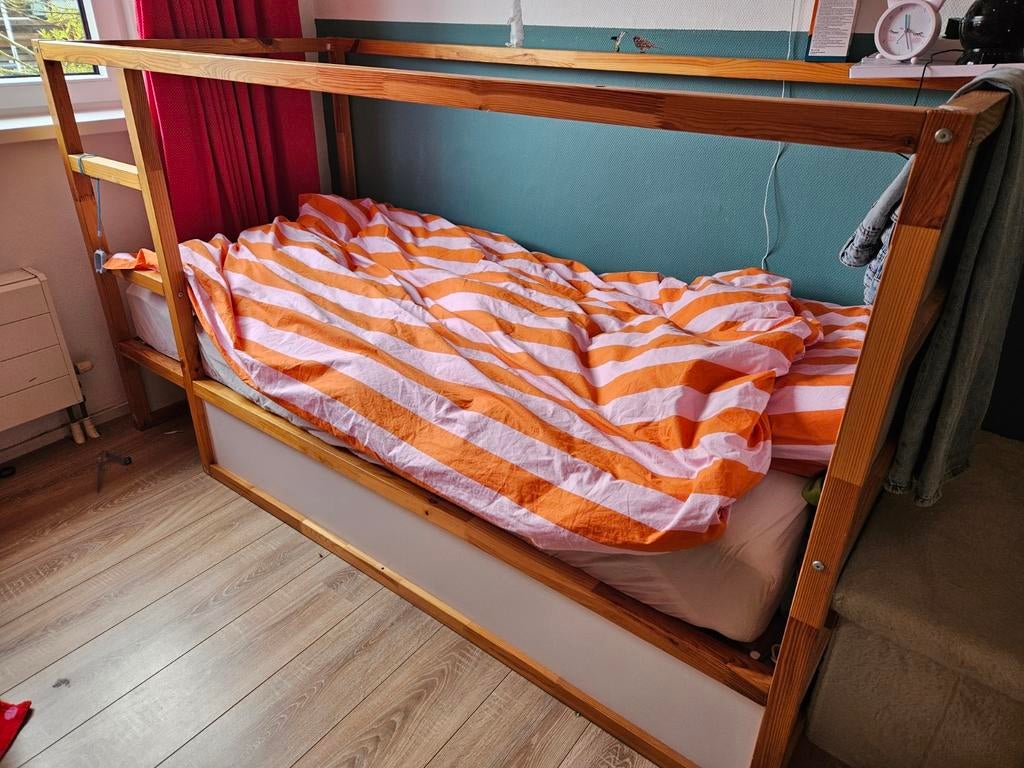 Kura Ikea bed hoog en laagslaper met of zonder matras zgan, Kinderen en Baby's, Kinderkamer | Stapelbedden en Hoogslapers, Ophalen