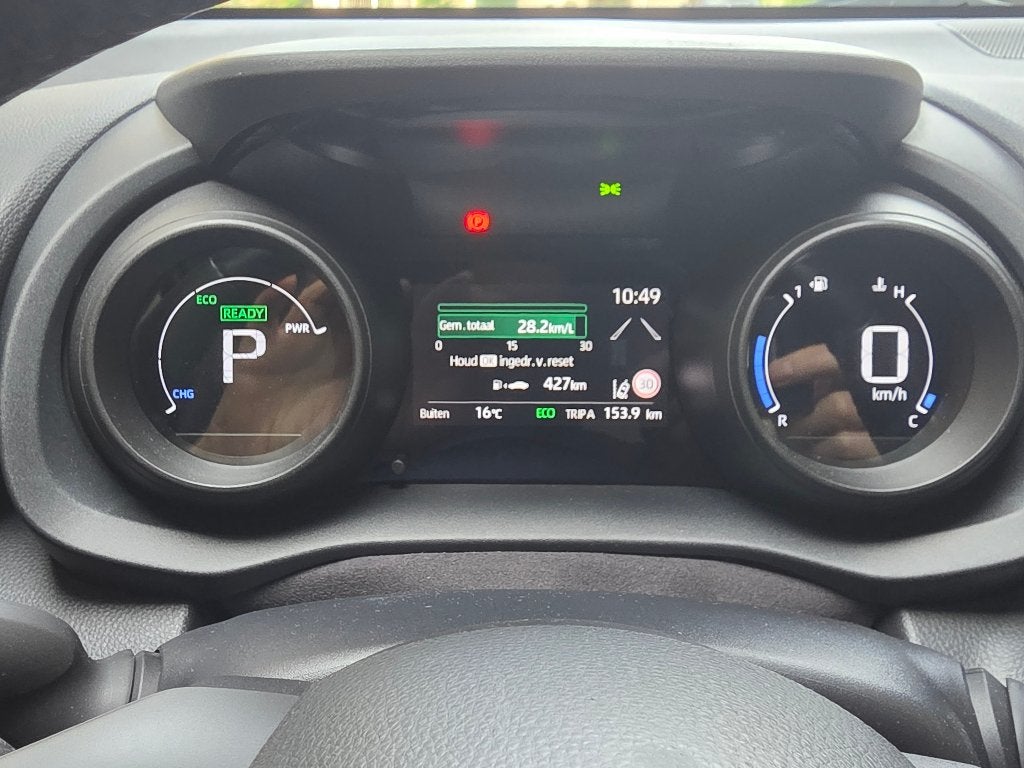 Foto 15 van Yaris Hybrid 2020 grijs Garantie Trekh, Android auto Keyless