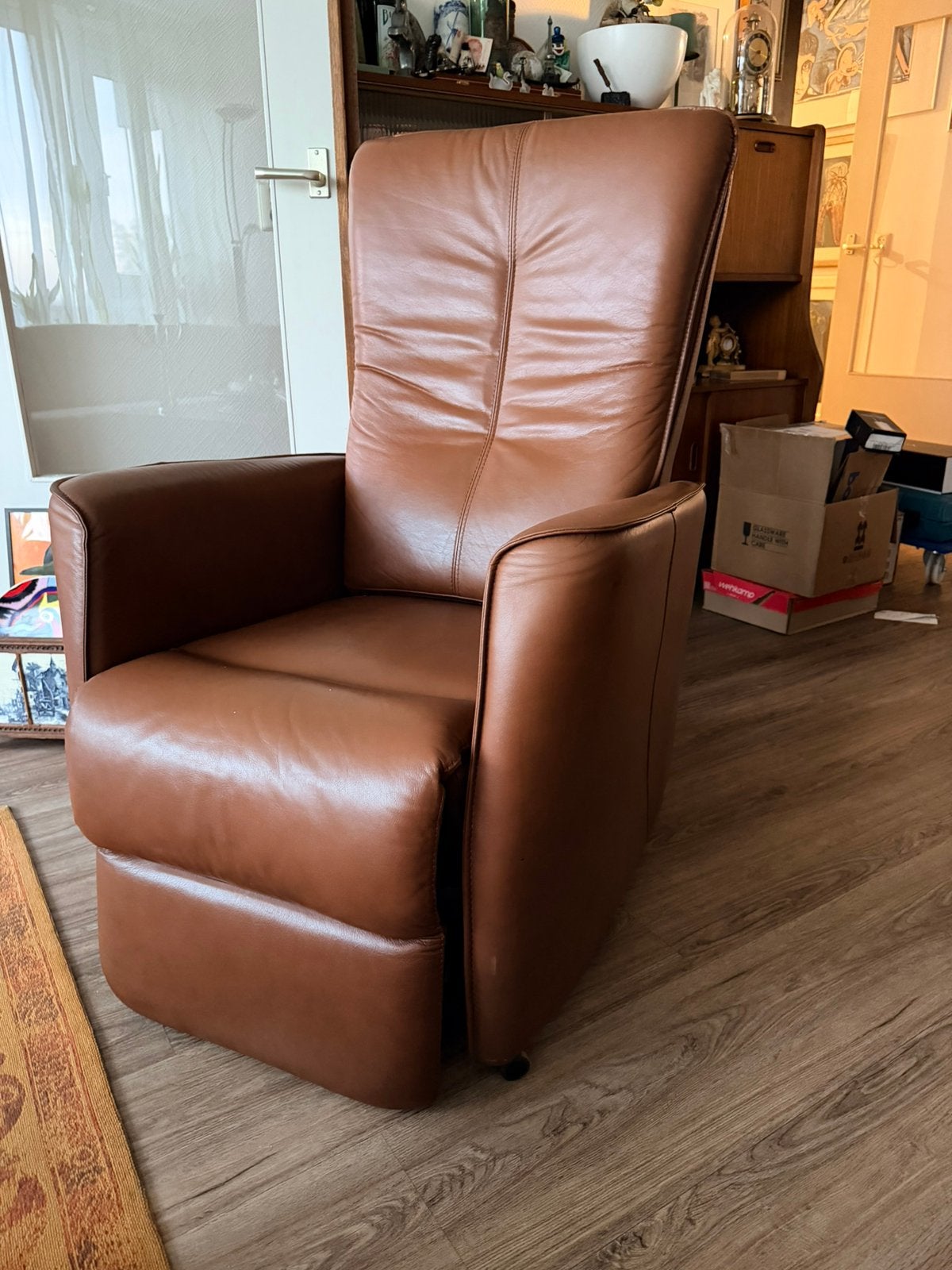 Stawert Leren Sta-op Stoel Relaxfauteuil Elektrisch Cognac, Ophalen, Zo goed als nieuw, 50 tot 75 cm, Leer