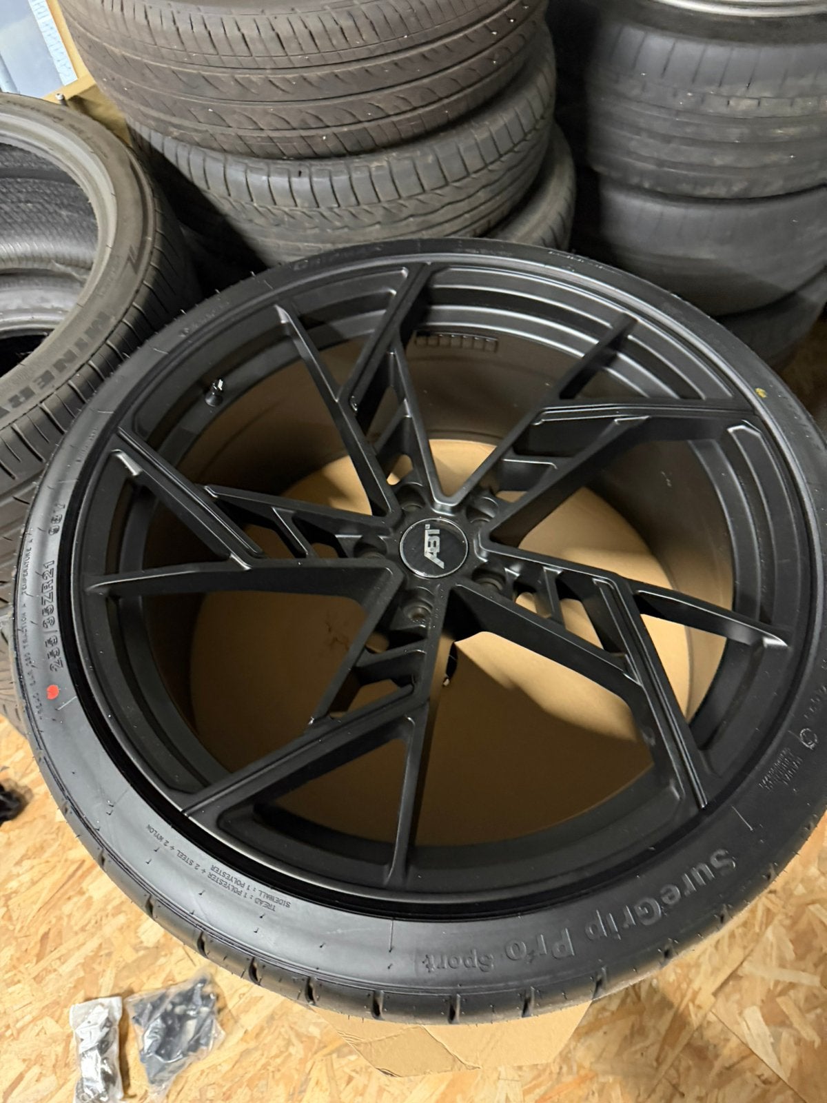 Nieuwe Carbonado Evil 21inch 255/35/R21, Ophalen, 255 mm, Banden en Velgen, Nieuw