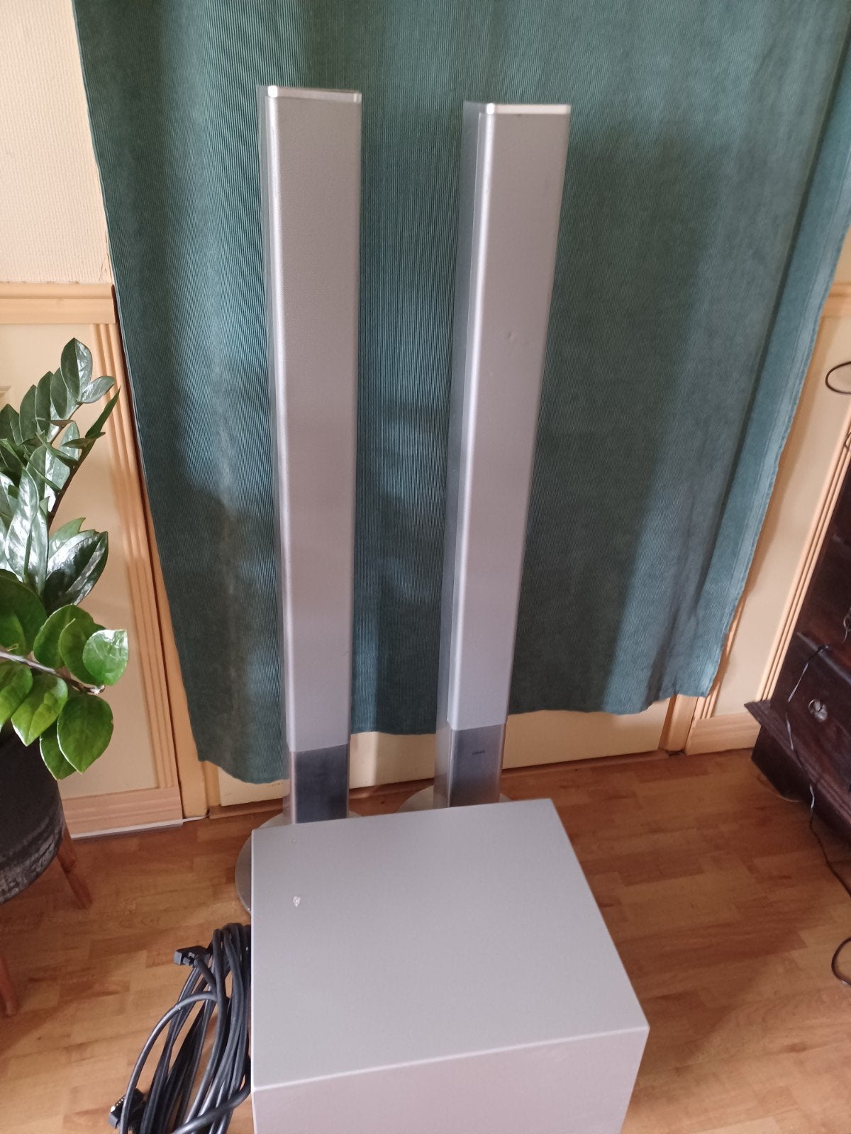Loewe I Sound Subwoofer met 2 Satelliet Luidsprekers, Audio, Tv en Foto, Gebruikt, 2.1-systeem, Overige spelers, 40 tot 70 watt