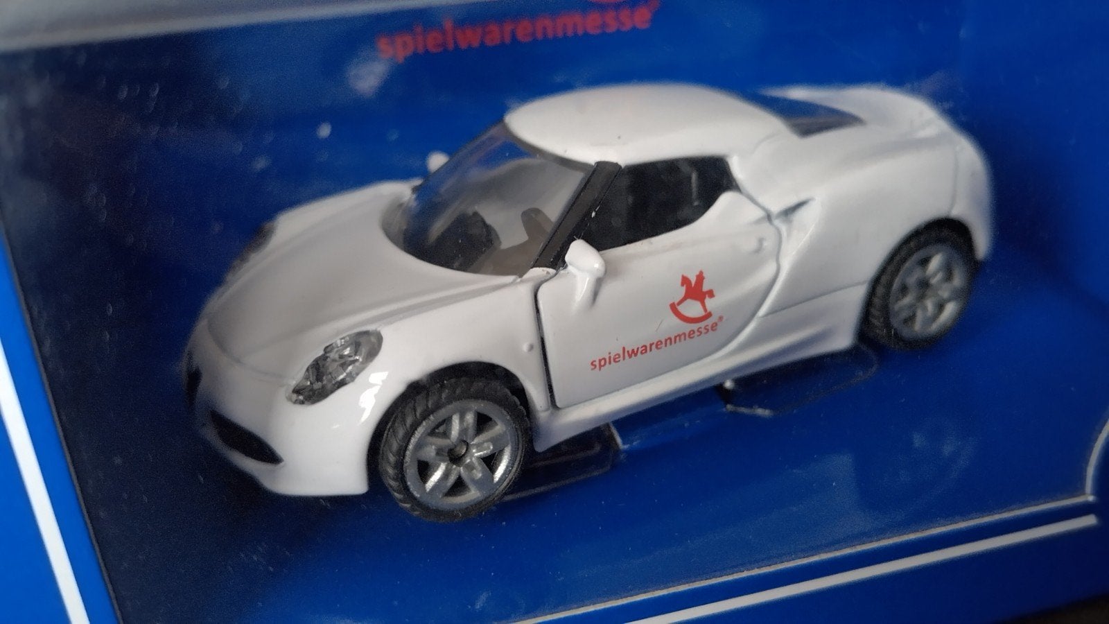 alfa Romeo 4c  Spielwaren Messe 1:55 Siku Pol, Auto, Nieuw, Ophalen of Verzenden, Sieper