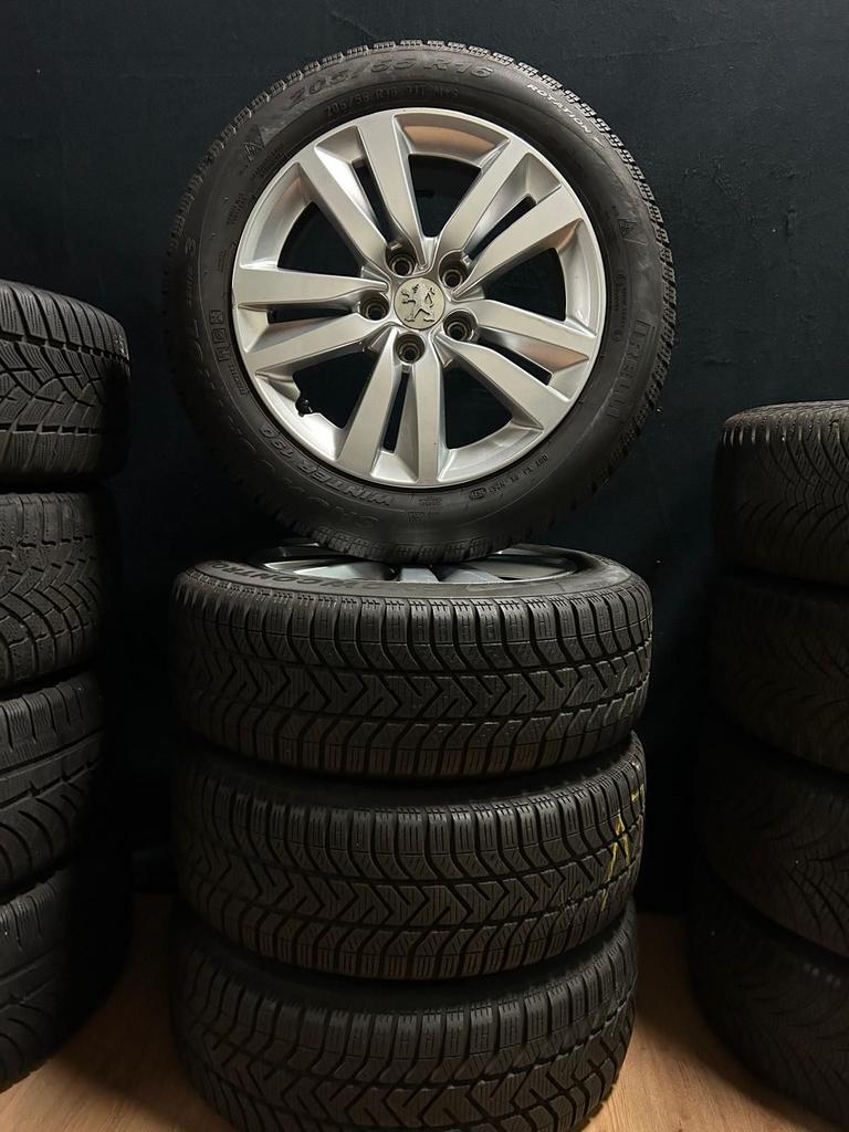 Originele Peugeot 308 5X108 velgenset + Pirelli Winterbanden, Auto-onderdelen, Banden en Velgen, Ophalen, Gebruikt, -, -