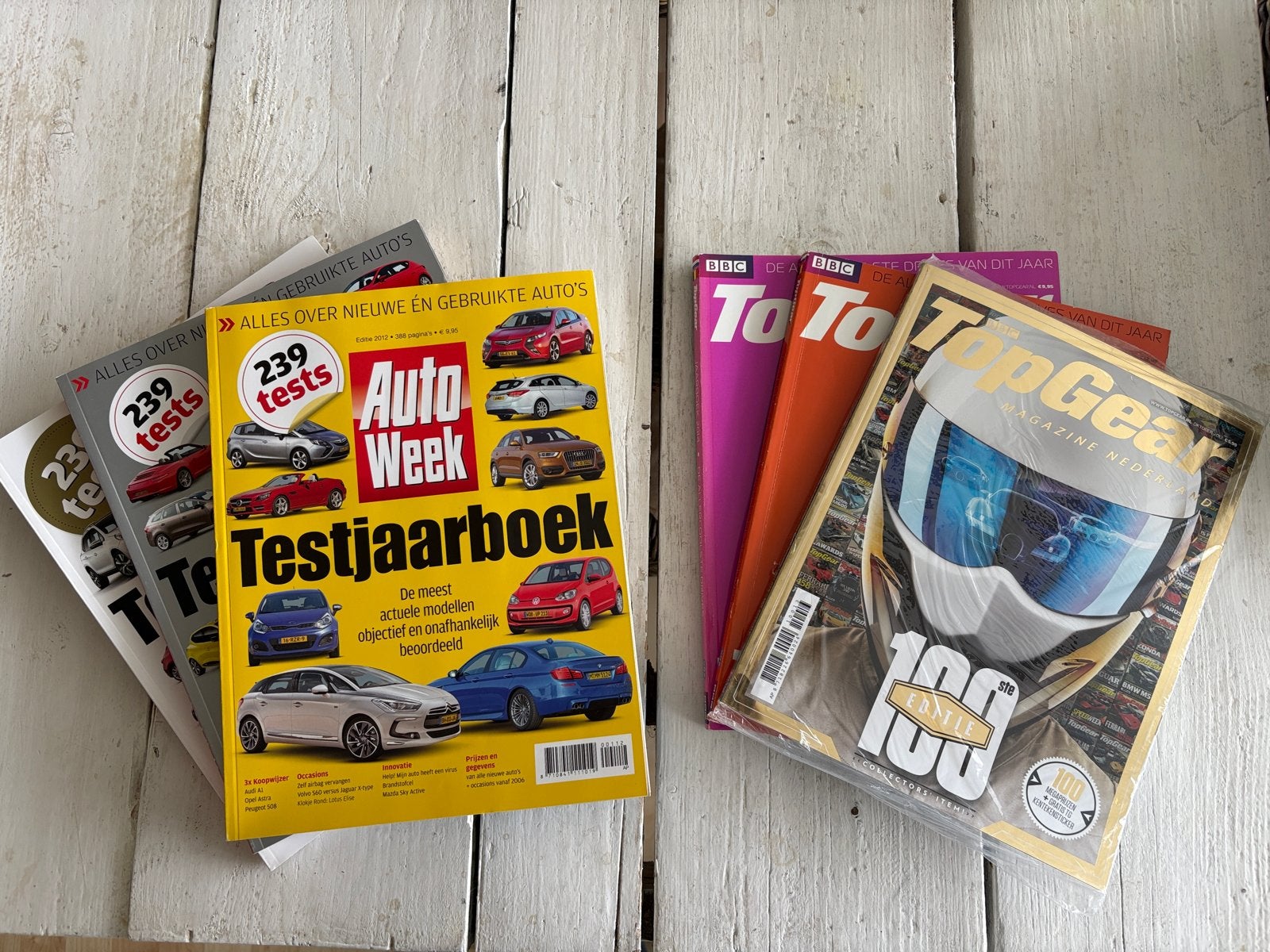 AutoWeek Testjaarboeken & TopGear Jaarboeken, Boeken, Ophalen of Verzenden, Gelezen, Algemeen