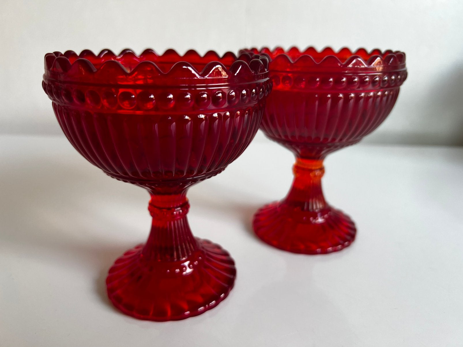 2 Iittala Marimekko Maribowl Mariskooli Schaal Red Punainen, Huis en Inrichting, Keuken | Servies, Zo goed als nieuw, Schaal of Schalen