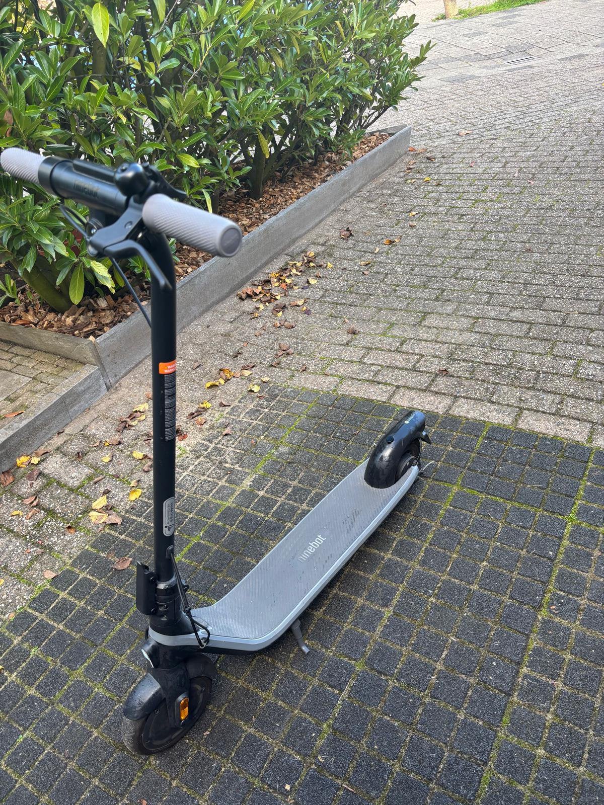 Elektrische step Segway Ninebot Kickscooter E2 PRO, Fietsen en Brommers, Ophalen, Zo goed als nieuw, Elektrische step (E-scooter)
