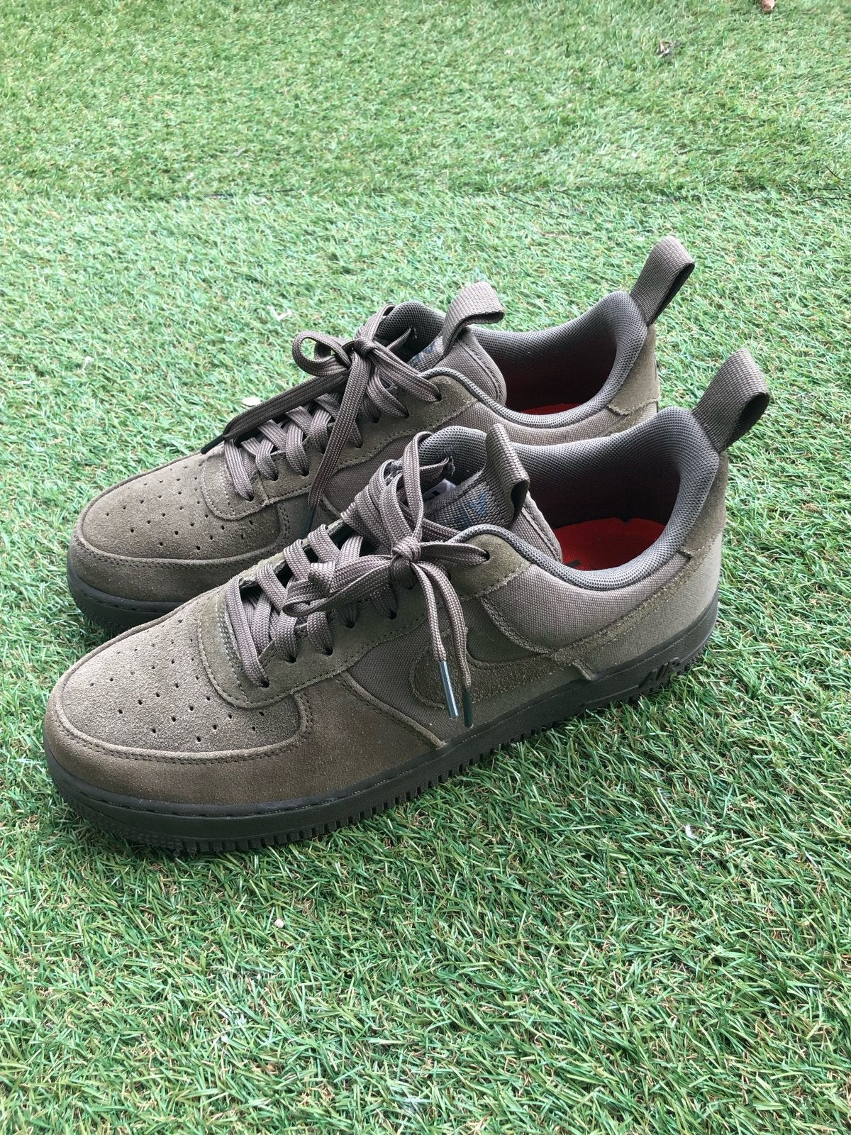 Nike Air Force 1 Low Olive - Maat EU45 (US11) Goede staat, Kleding | Heren, Overige kleuren, Ophalen of Verzenden, Sneakers of Gympen