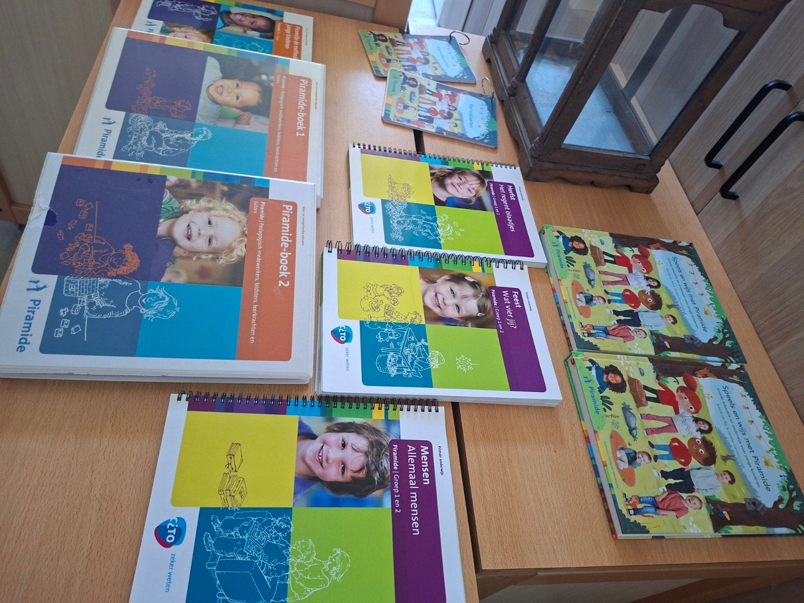 Piramide methode boeken en nieuw boek, Ophalen, Zo goed als nieuw