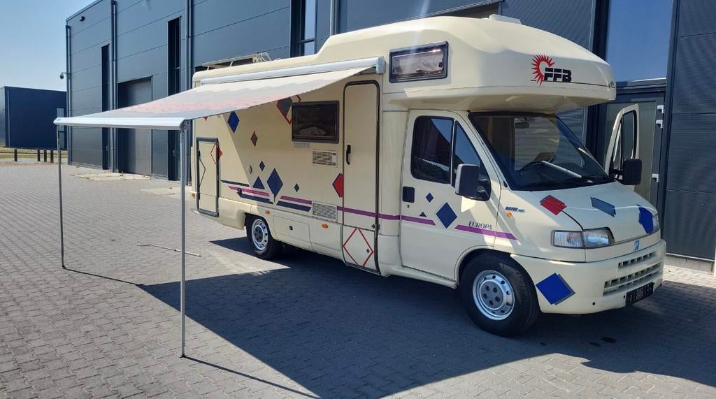 Fiat Ducato 2.5 TDI FFB 670,6 slaap plekken,xxlgarage, Alkoof, Ringverwarming, Fiat, Particulier