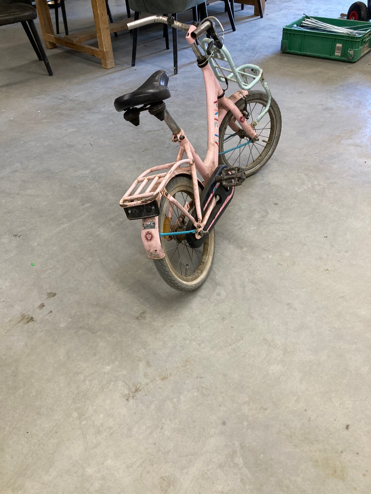 Roze kinderfietsje, Ophalen, Gebruikt, Terugtraprem, 16 inch