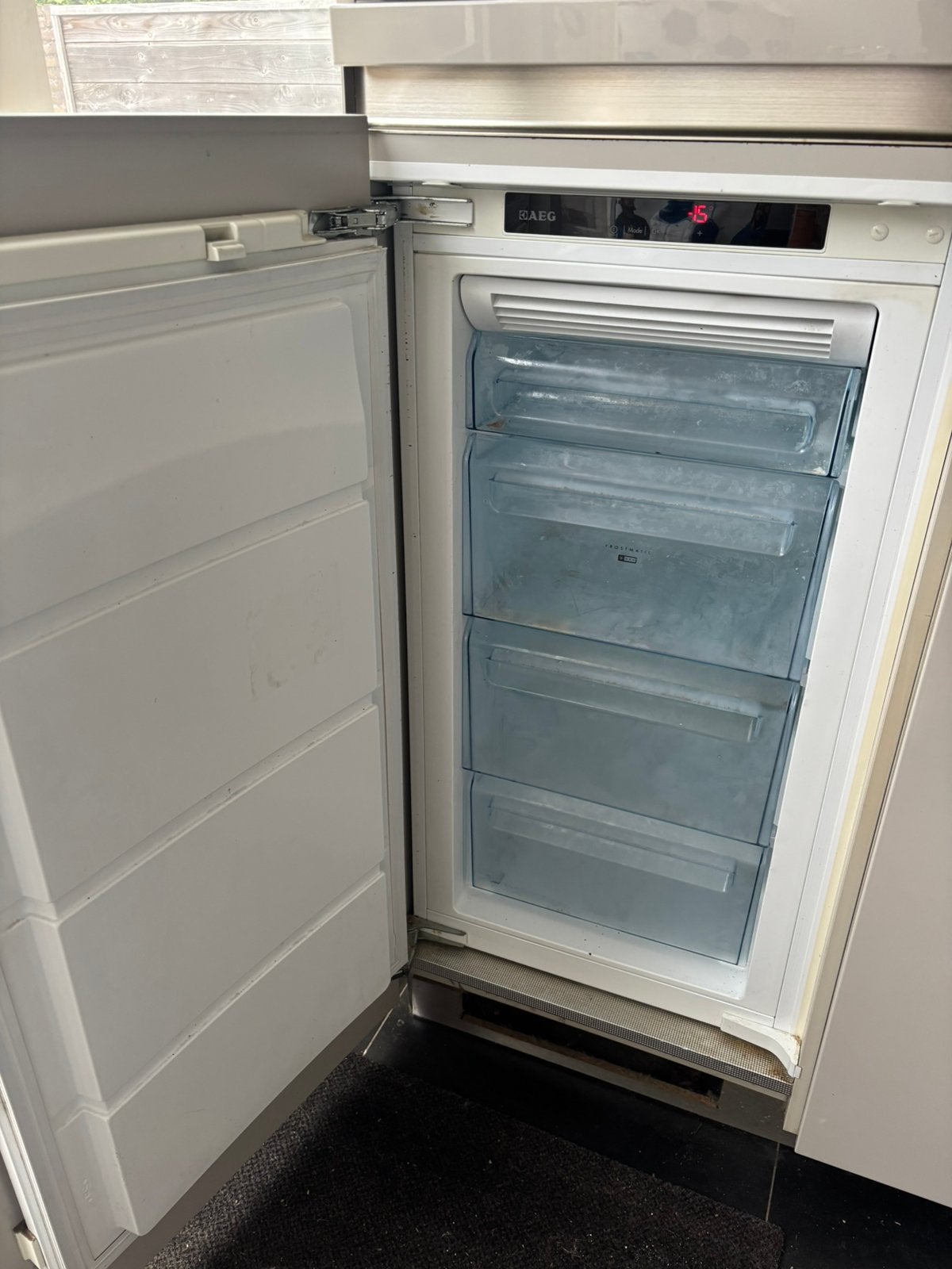 AEG inbouw vriezer, Gebruikt, Minder dan 60 cm, Inbouw, Ophalen