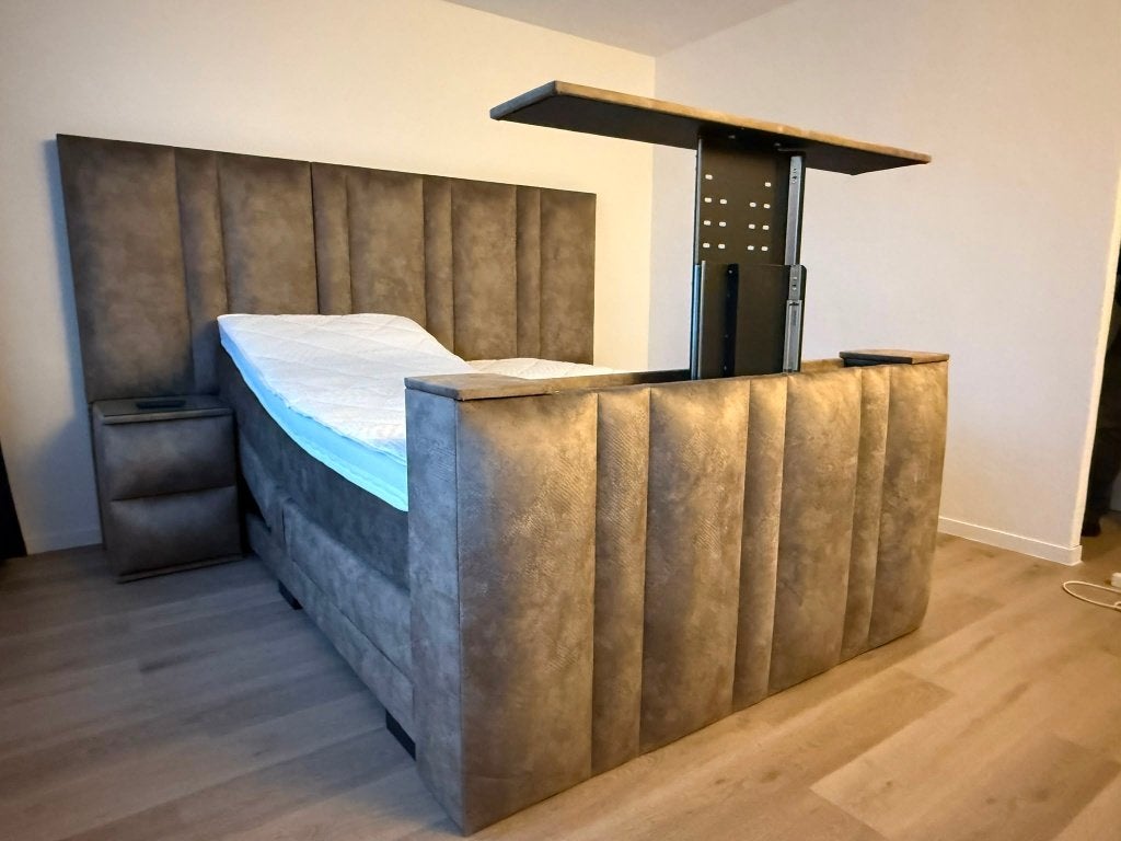 Boxspring Spijkenisse | geen verkooppraatjes, Ophalen of Verzenden, Nieuw, Wandklok