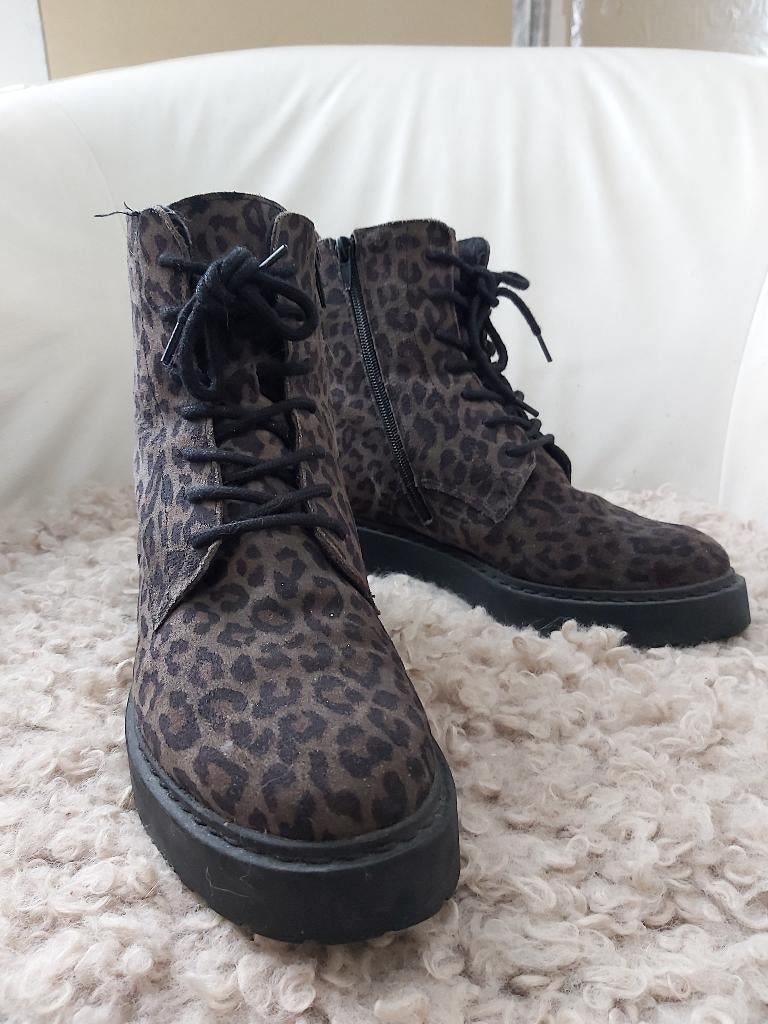 TwoDay halfhoge veterboots laarsje zwart bruin mt 38 nwst, Kleding | Dames, Schoenen, Zwart, Lage of Enkellaarzen, Ophalen of Verzenden