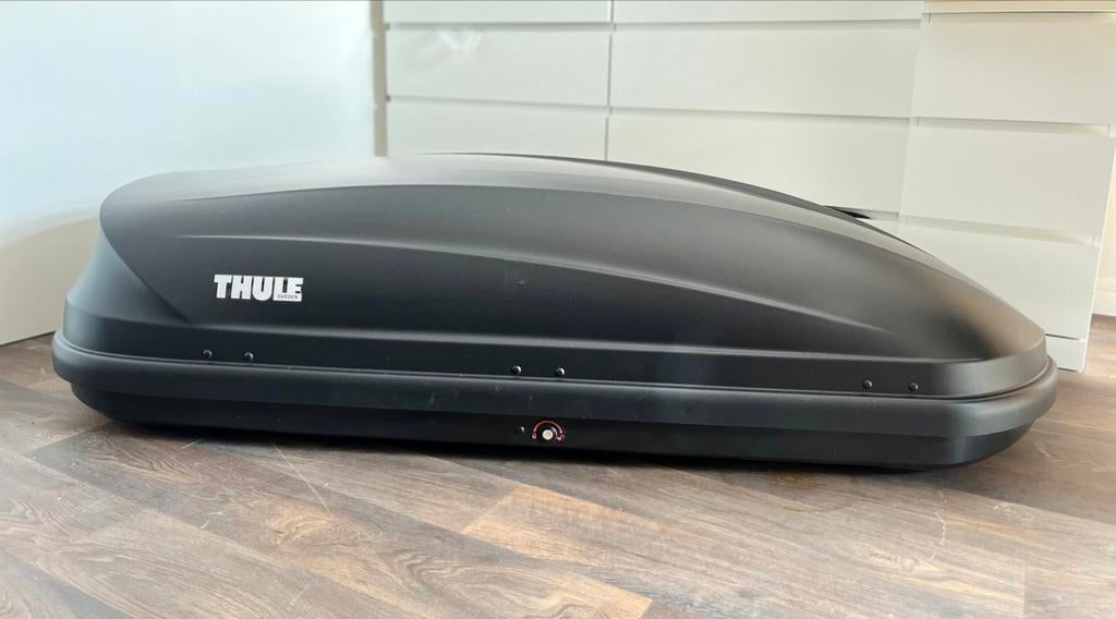 Te Huur €7,50 per dag: THULE Pasivic M (inh: 410L) Zwart, Ophalen, Zo goed als nieuw