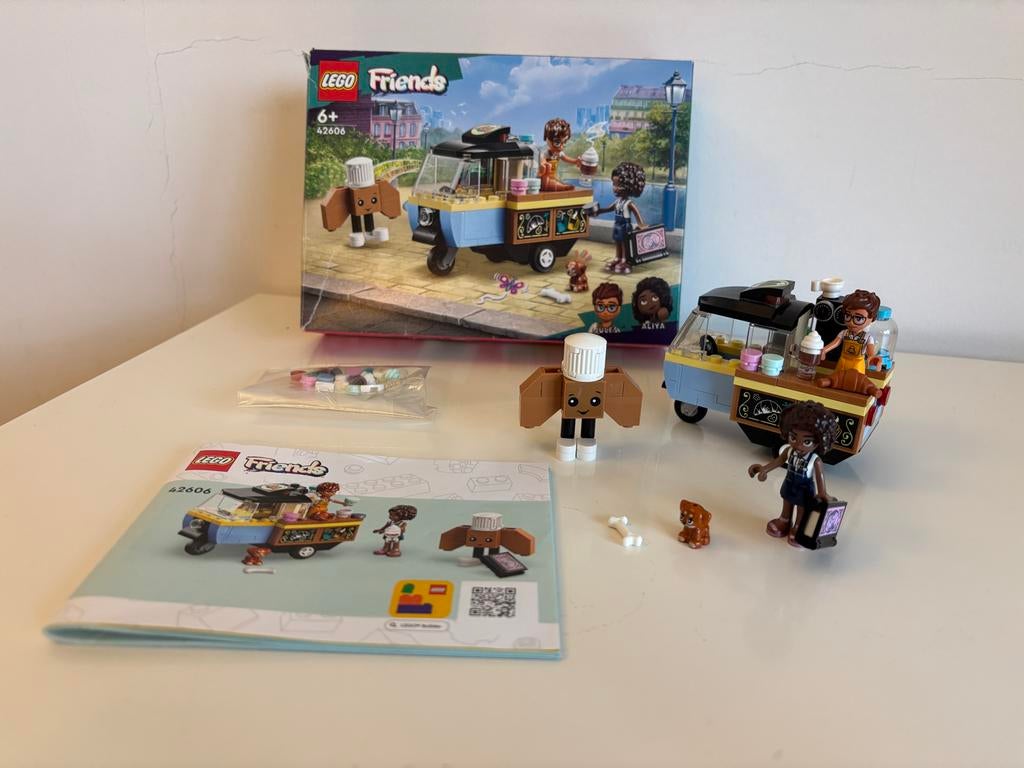 Lego friends 42606 - Bakkers foodtruck - met doos, Ophalen of Verzenden, Zo goed als nieuw, Complete set, Lego