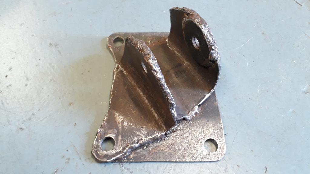 Fiat 131 Abarth Gr4 Mirafiori Mounting Bracket Control Arm, Ophalen of Verzenden, Gebruikt, Fiat