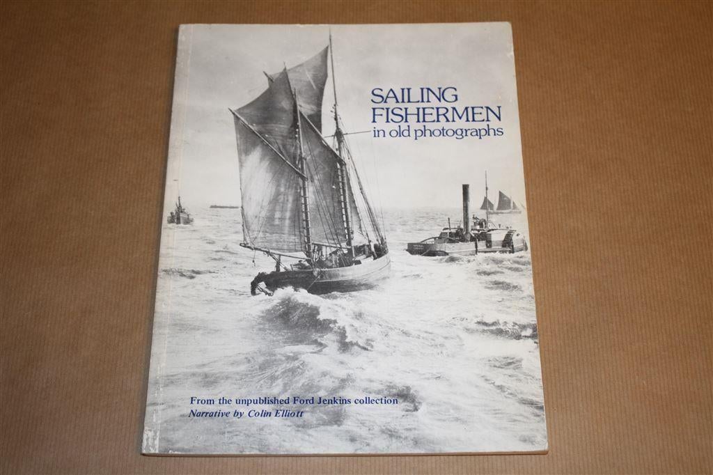 Boek: Sailing Fishermen in old photographs, Ophalen of Verzenden, Gebruikt, Boek of Tijdschrift