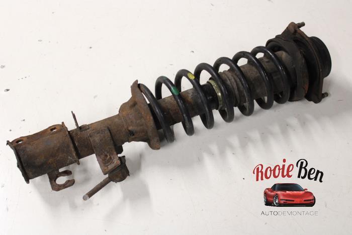 Schokdemperpoot links-voor van een Kia Rio, -, -, Ophalen of Verzenden, -