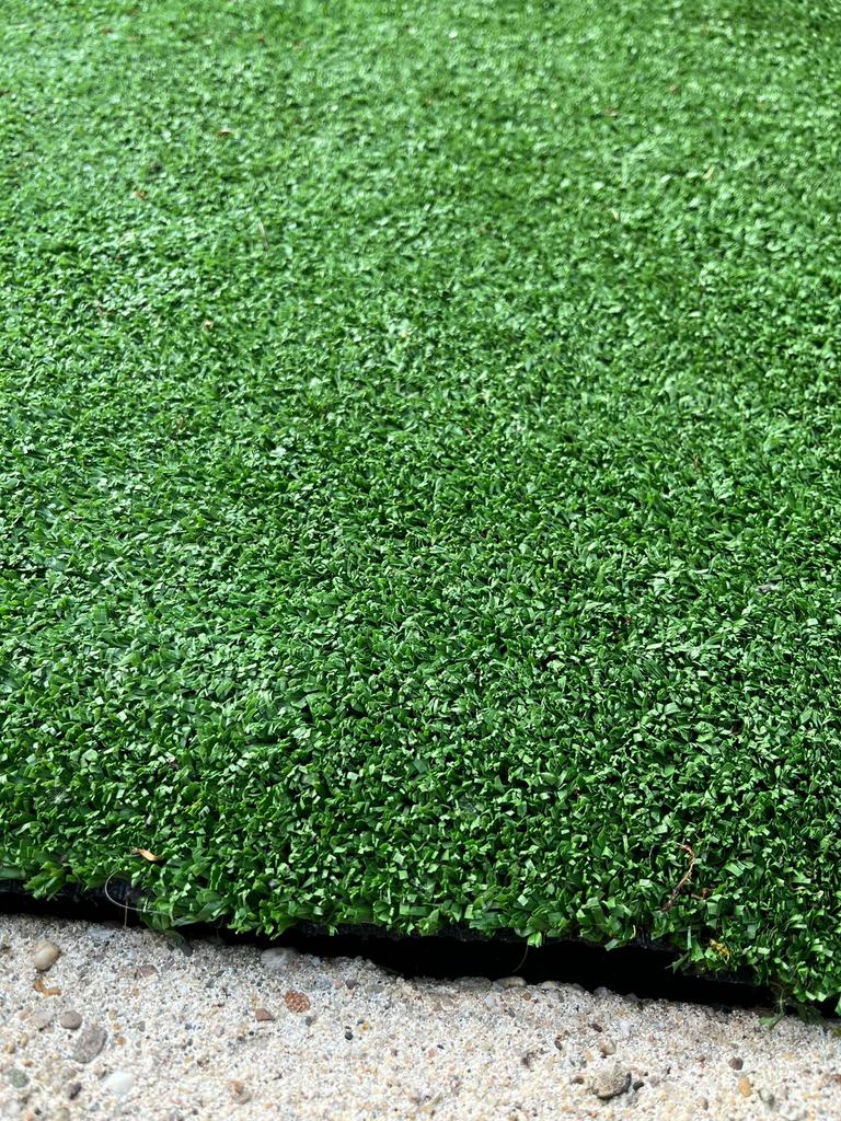 Volle Rollen Hockey Kunstgras 4m x 55m (220m2) €450,-, Tuin en Terras, Gras en Kunstgras, Ophalen, Kunstgras, Gebruikt, Magazijnweg 14