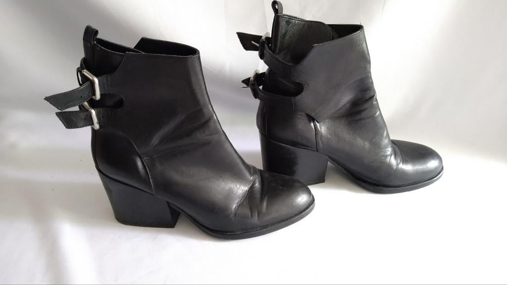 Zara women zwarte enkellaarsjes riemen M 39 enkellaarzen, Lage of Enkellaarzen, Ophalen of Verzenden, Zo goed als nieuw, Zara