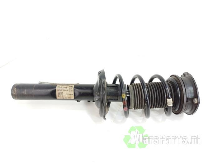 Schokdemperpoot links-voor van een Volkswagen Passat