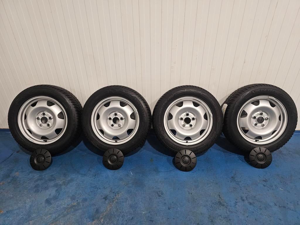 ❄️NIEUWE originele VW stalen velgen 17 inch WINTER T5 T6 T7, Banden en Velgen, Nieuw, 17 inch, 235 mm