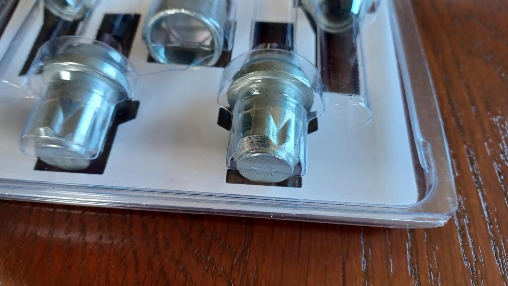 Velgslot wielmoer slot moeren nieuw in org verpakking, Ophalen of Verzenden