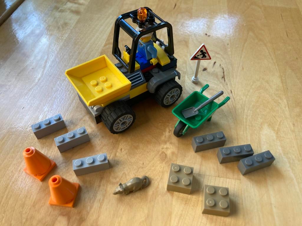 Lego City Bulldozer Kiepwagen 60284 - Compleet met Boekje, Ophalen of Verzenden, Zo goed als nieuw, Complete set, Lego