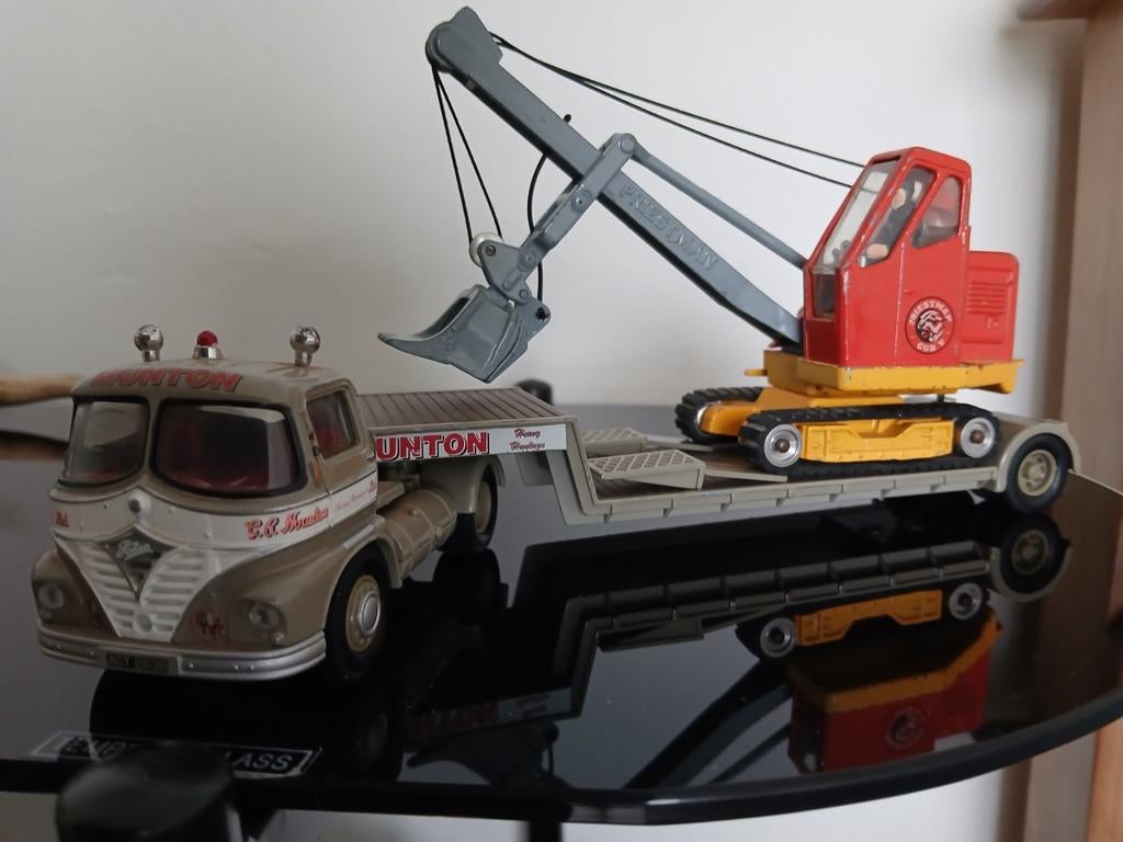 Corgi  Foden Tr Lowloader nieuw & Priestman dragline  nieuw., Overige merken, 1:50 of kleiner, Nieuw, Ophalen of Verzenden