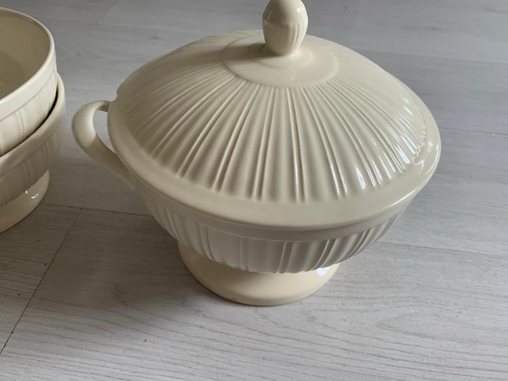 Queens Garden schaal, Huis en Inrichting, Keuken | Servies, Gebruikt, Ophalen of Verzenden, Schaal of Schalen, Wedgwood