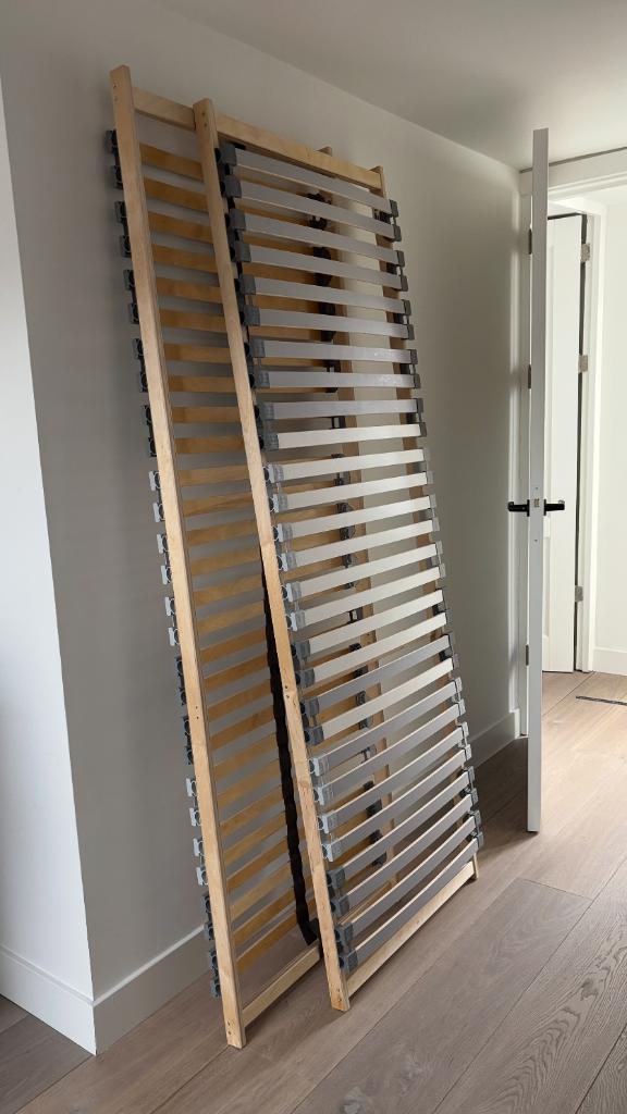 Slatted bed base 140x200, Huis en Inrichting, Slaapkamer | Matrassen en Bedbodems, Ophalen, Tweepersoons, 140 cm, Zo goed als nieuw