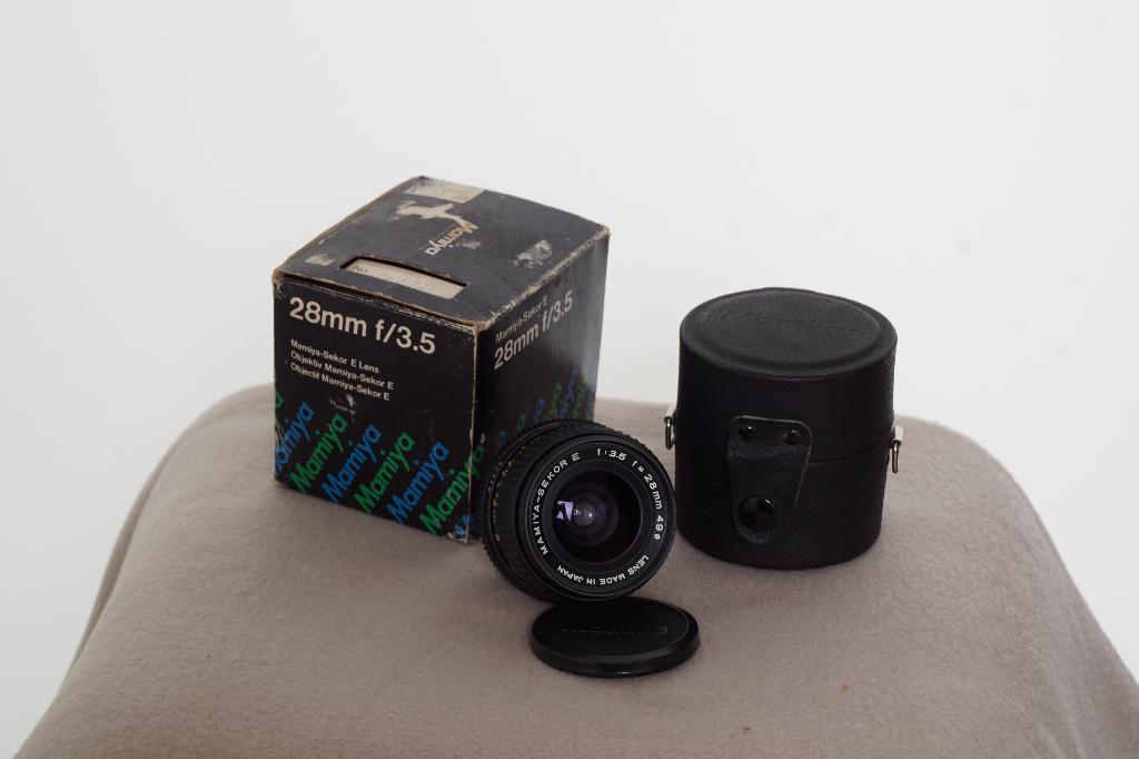 Nieuw in doos Mamiya-Sekor E 28mm f/3.5  E vatting, Audio, Tv en Foto, Ophalen of Verzenden, Nieuw, Groothoeklens