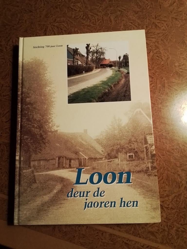 Loon deur de jaoren hen., Ophalen of Verzenden, Zo goed als nieuw