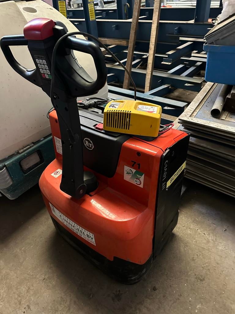 BT Elektrische Pallettruck - Bouwjaar 2009 - Goed Werkend, Zakelijke goederen, Machines en Bouw | Heftrucks en Intern transport