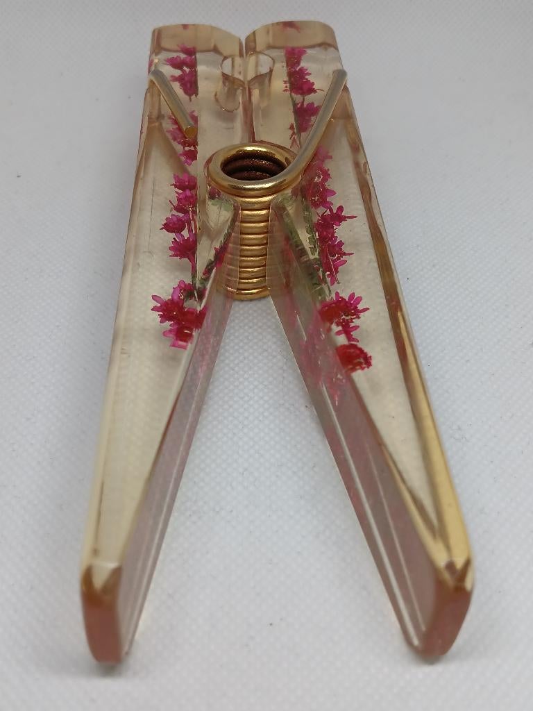 Grote Vintage Lucite Acryl Wasknijper met Gedroogde Bloemen, Antiek en Kunst, Ophalen of Verzenden