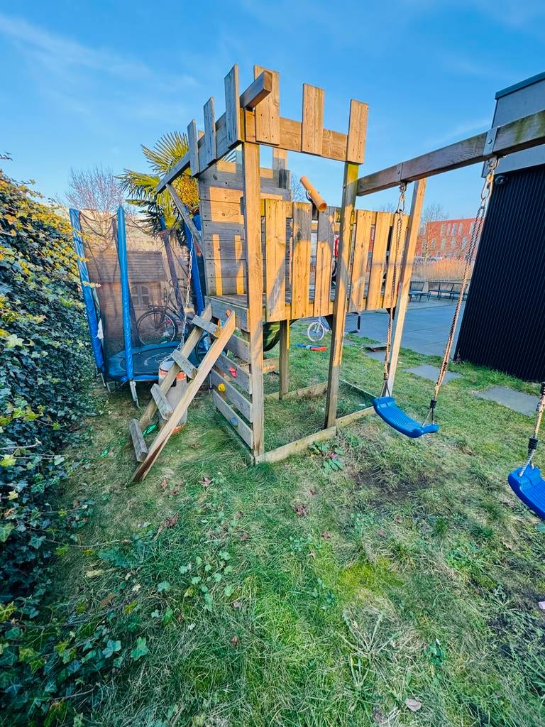 Speeltoestel 4x3 meter alleen ophalen!, Kinderen en Baby's, Speelgoed | Buiten | Speeltoestellen, Ophalen of Verzenden, Gebruikt