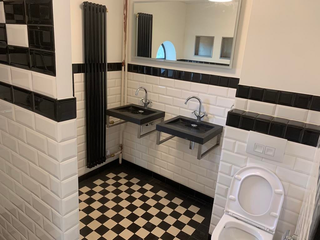 Berghuis Renovatie; badkamers, toiletten, schilderwerk etc