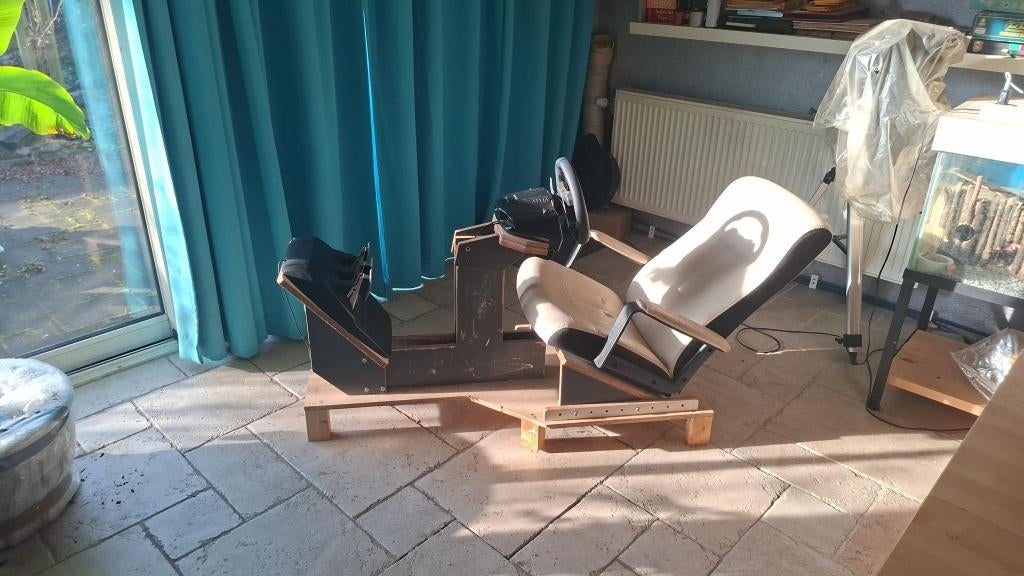 Logitec G29 Driving Force + DIY race seat, Spelcomputers en Games, Ophalen, Zo goed als nieuw, Playseat of Racestoel, PlayStation 3
