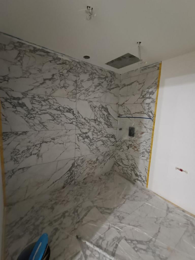 Foto 10 van Spuitwerk tegelzetter badkamer renovatie vloerleger bouwwerk