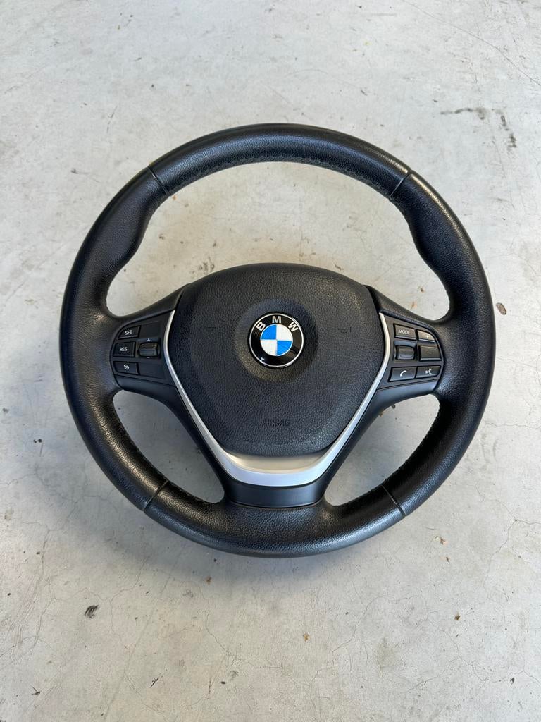 BMW F30 stuur + airbag- ZGAN! -F20 F21 F30 F31 F22 F32 F48, Auto-onderdelen, Besturing, BMW, Gebruikt, Ophalen of Verzenden