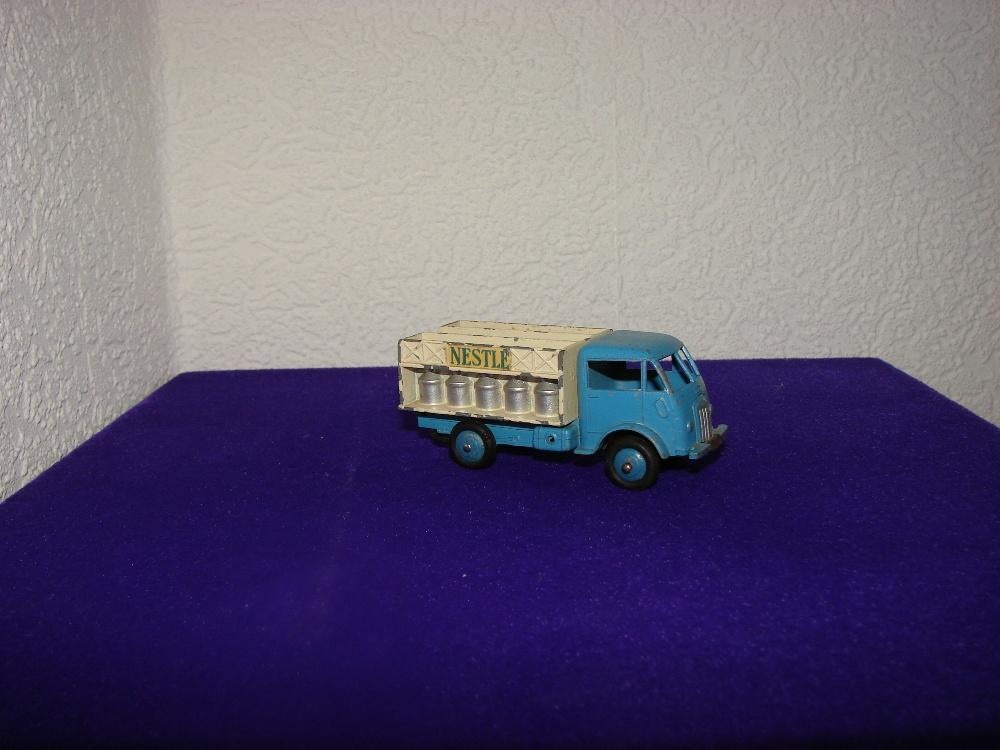 Franse dinky toy 25O ford melkwagen uit 1950, Ophalen of Verzenden, Gebruikt, Auto, Dinky Toys